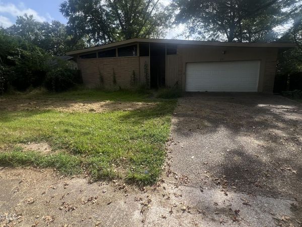 3571 Sykes Park Drive, Jackson, MS 39212