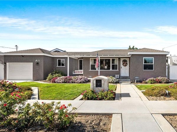 4582 Howard Avenue, Los Alamitos, CA 90720