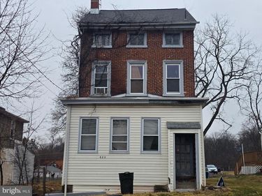 623 BRIDGE STREET, MONT CLARE, PA 19453