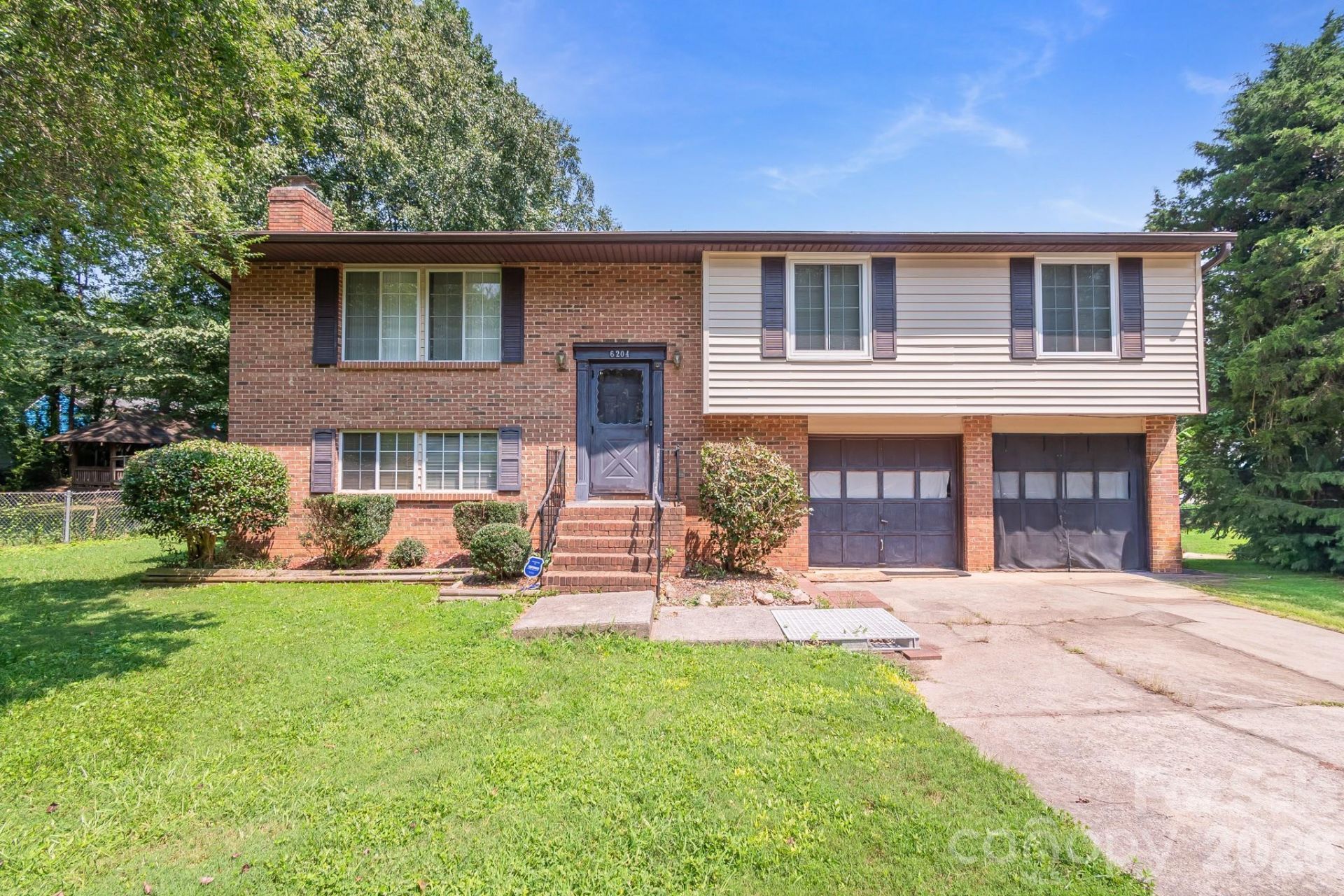 6204 Turtle Neck Lane, Charlotte, NC 28227 Main Photo