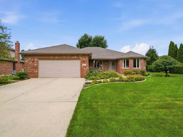871 Laurel Bay , New Lenox, IL 60451