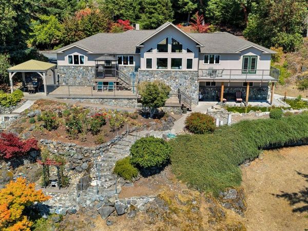 402 Seedtree Rd , Sooke, BC V9Z 1C2