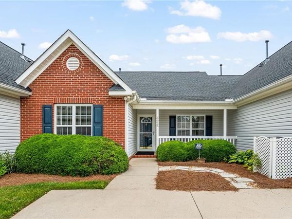 3925 Parkview Court , Winston-Salem, NC 27127