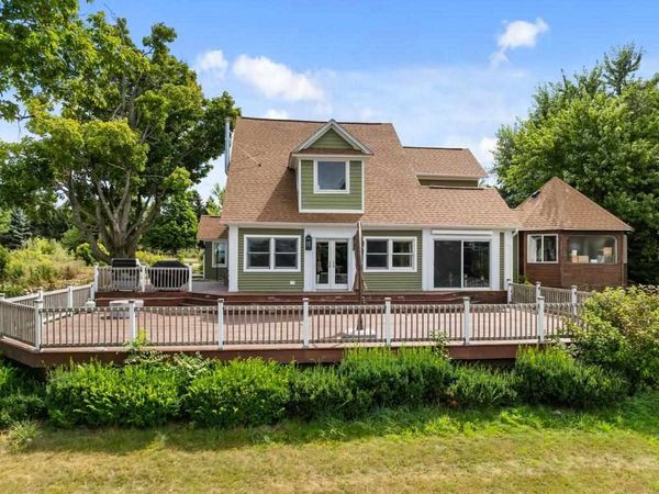 2035 W Sheridan Road, Petoskey, MI 49770