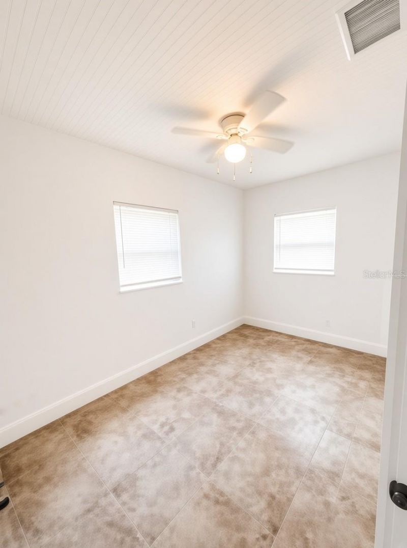 1125 13th Avenue S, Saint Petersburg, FL 33705 Photo