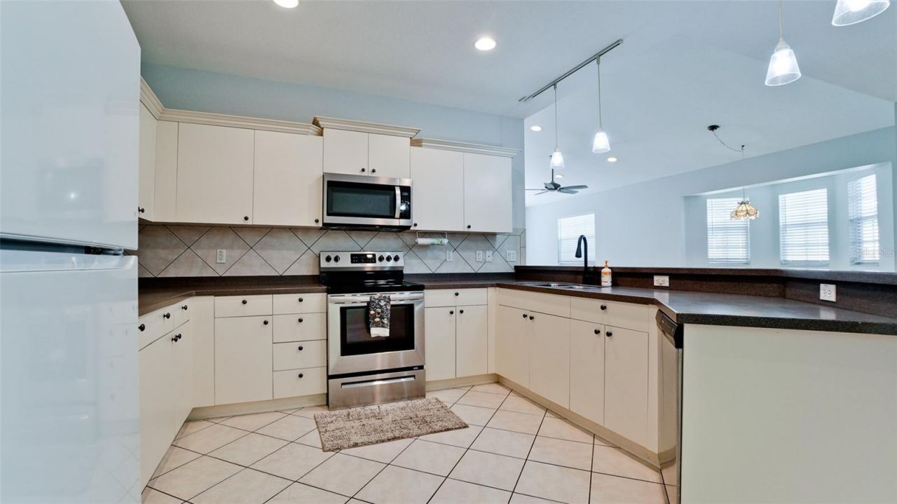 209 28th Street W, Palmetto, FL 34221 Photo