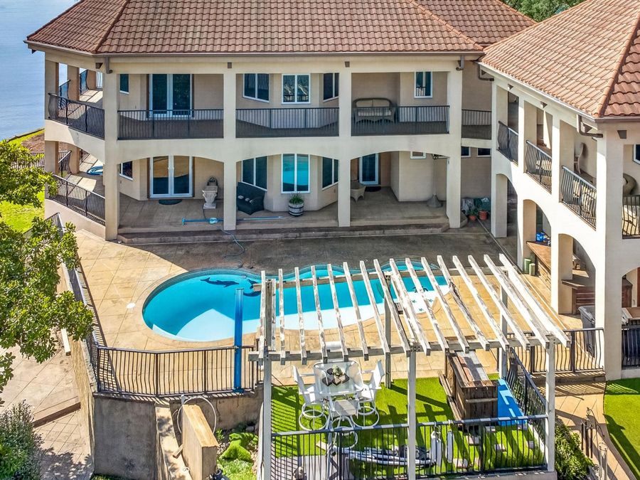 Property Image 9