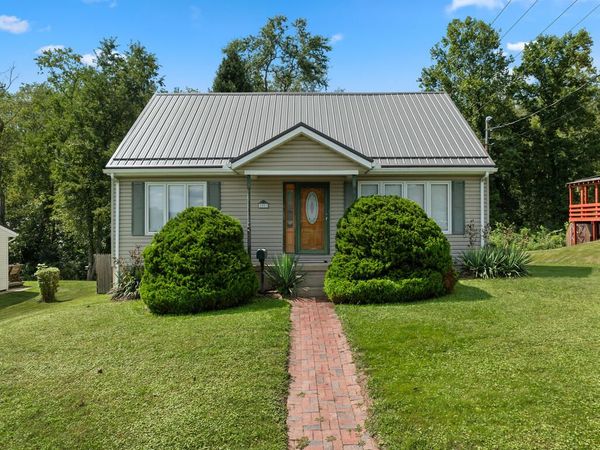 200 Blaney Avenue, Moundsville, WV 26041