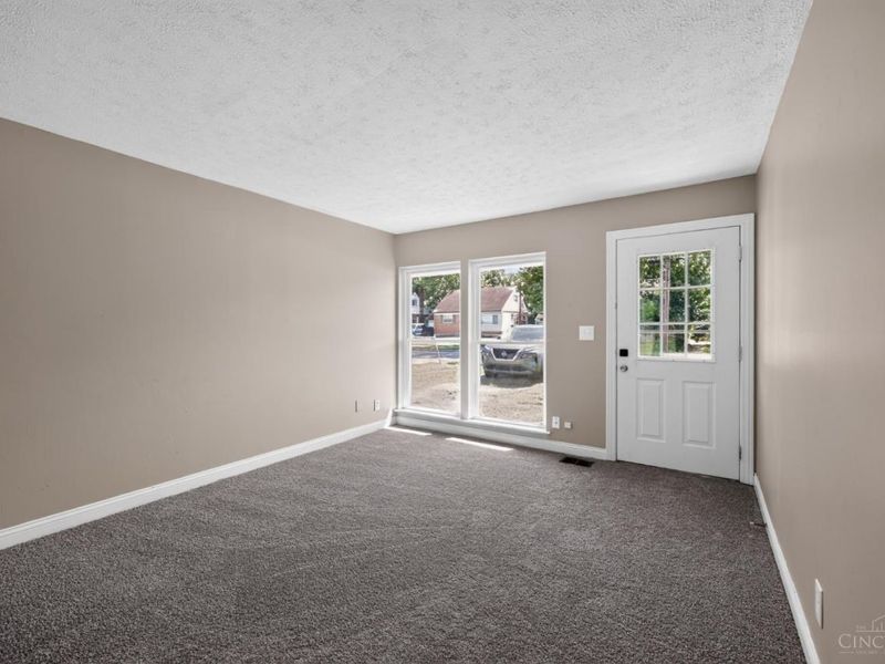 8745 Daly Road, Springfield Township, OH 45231 Photo 6