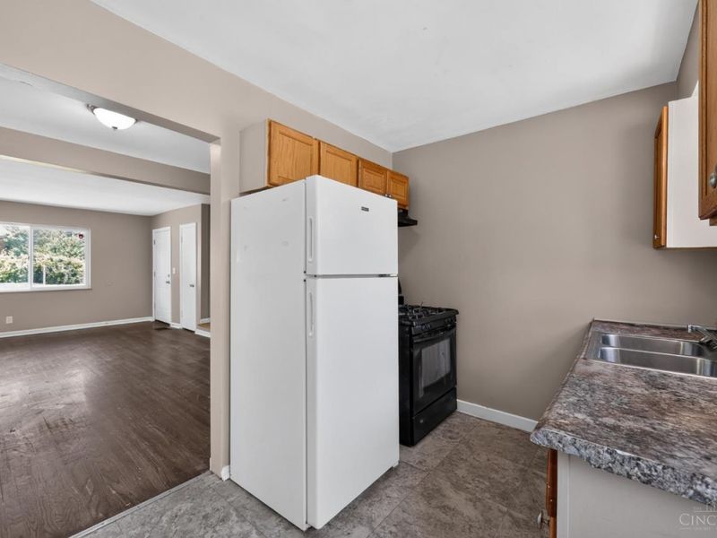 1263 W Galbraith Road, Cincinnati, OH 45231 Photo 12