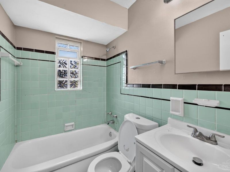 1263 W Galbraith Road, Cincinnati, OH 45231 Photo 28