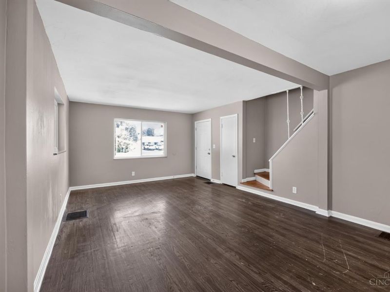 1263 W Galbraith Road, Cincinnati, OH 45231 Photo 6