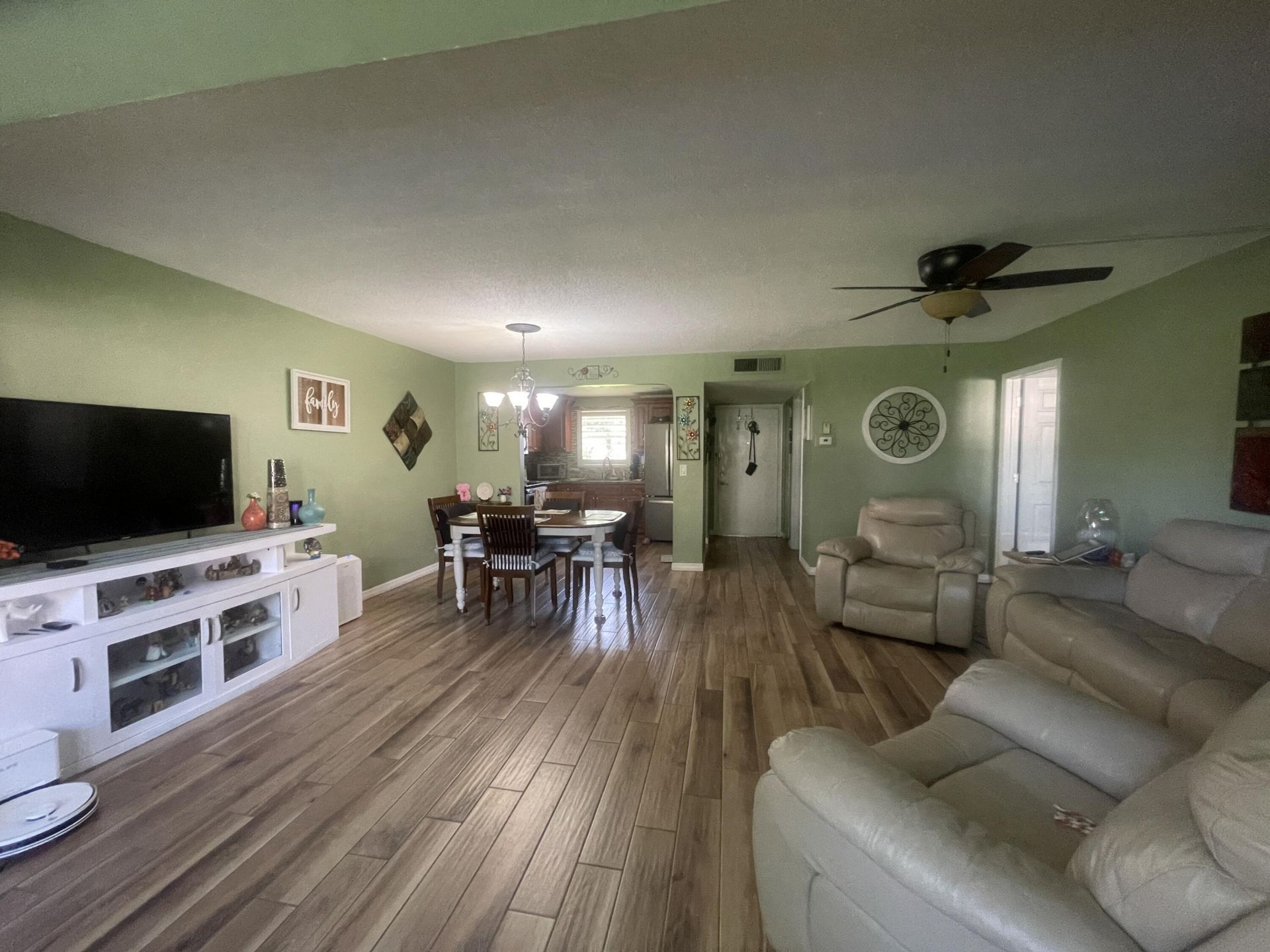 702 Lori Drive, Unit 195, Palm Springs, FL 33461 Photo