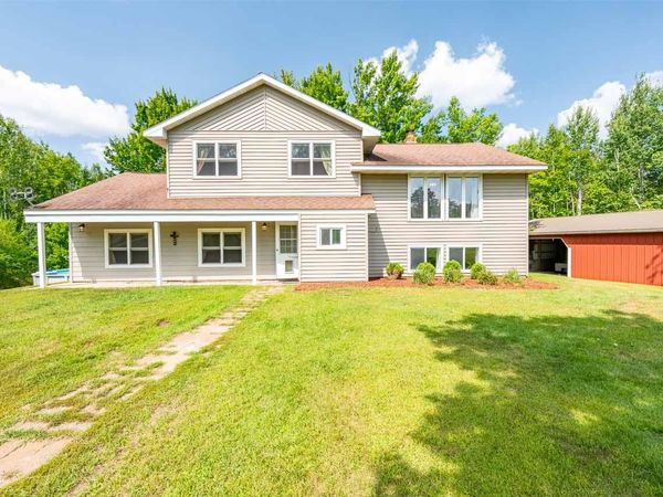 9225 Merrill Road , Hibbing, MN 55746