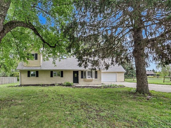 4745 Summit Road SW, Pataskala, OH 43062