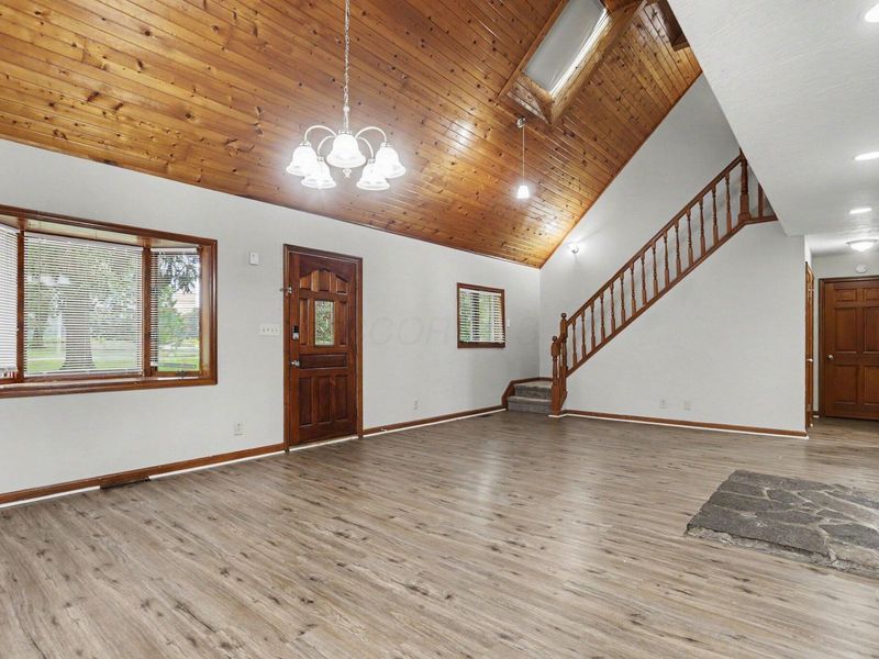 4745 Summit Road SW, Pataskala, OH 43062 Photo 3