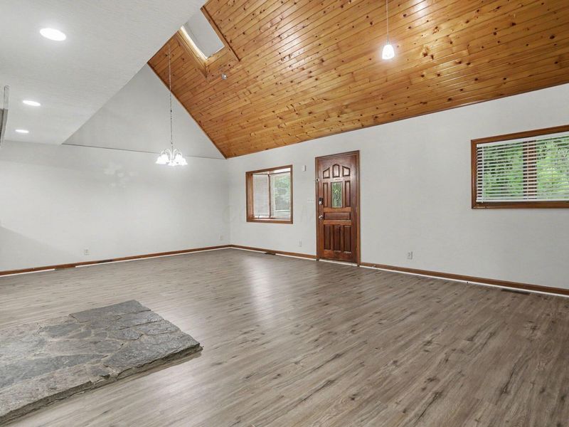 4745 Summit Road SW, Pataskala, OH 43062 Photo 6