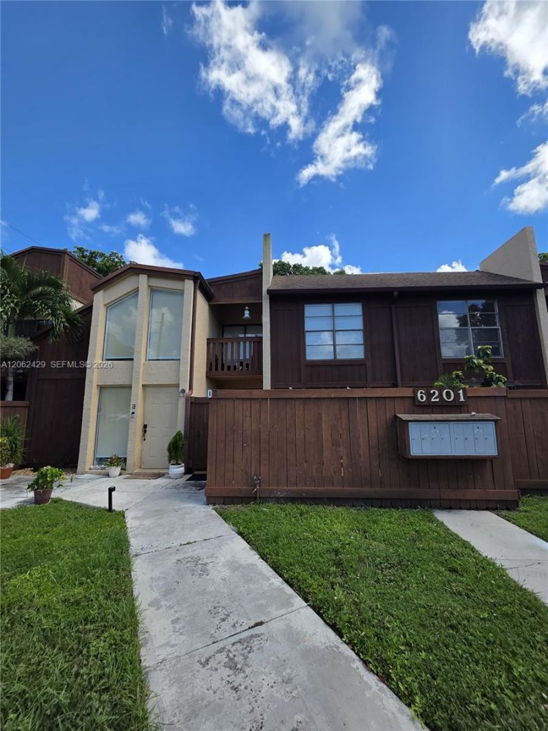 6201 SW 116th Pl , Unit D, Miami, FL 33173 Photo