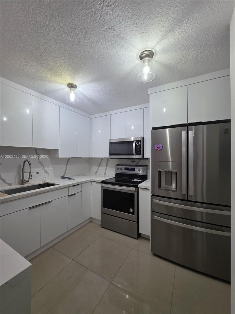 6201 SW 116th Pl , Unit D, Miami, FL 33173 Photo