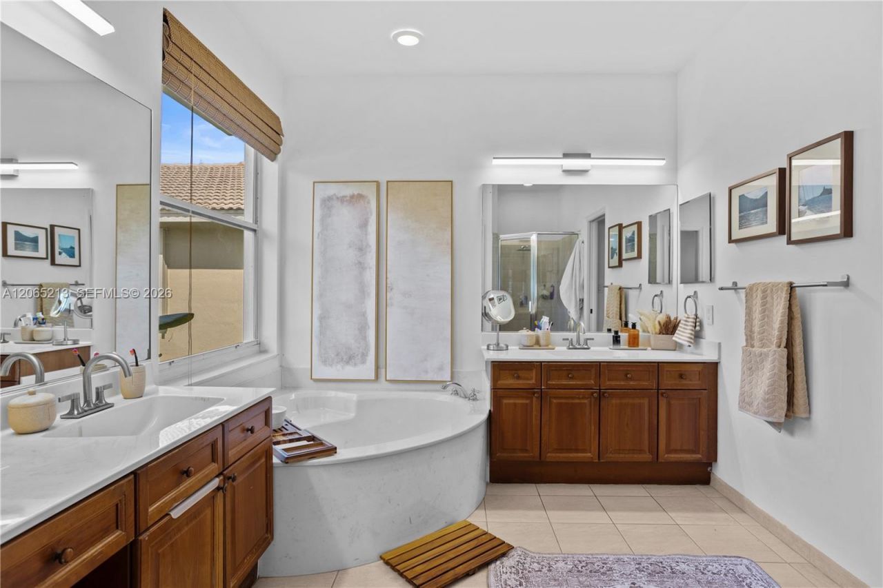 4015 Crossbill Ln, Weston, FL 33331 Photo