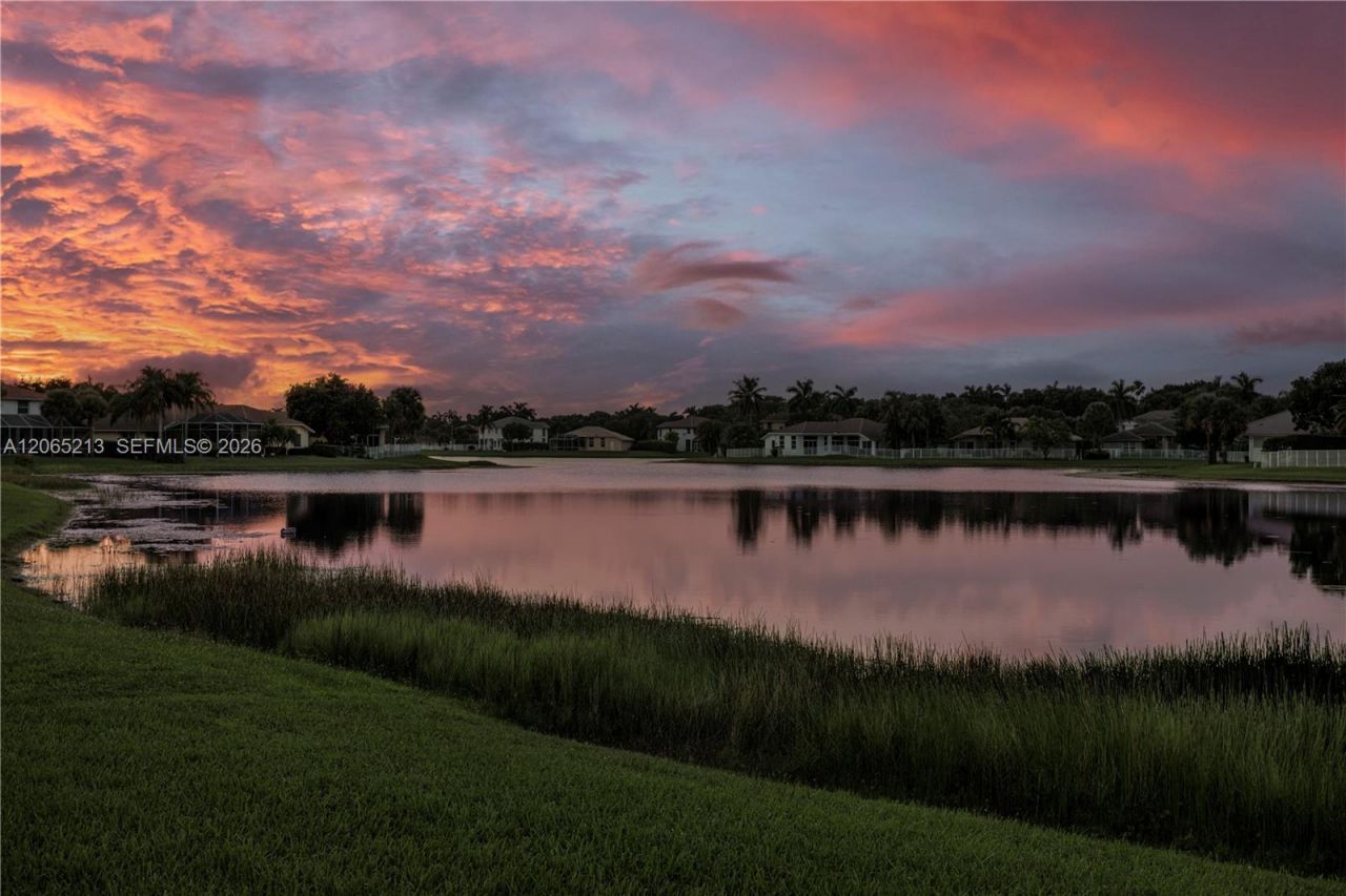 4015 Crossbill Ln, Weston, FL 33331 Photo