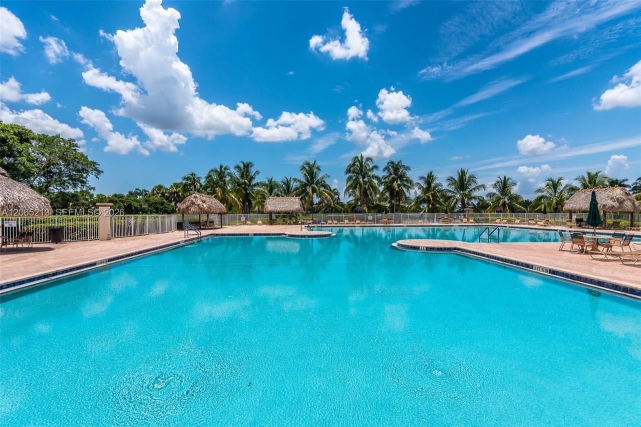 4015 Crossbill Ln, Weston, FL 33331 Photo