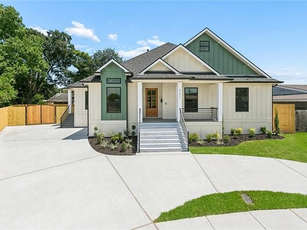 5621 ROSALIE Court, Metairie, LA 70003