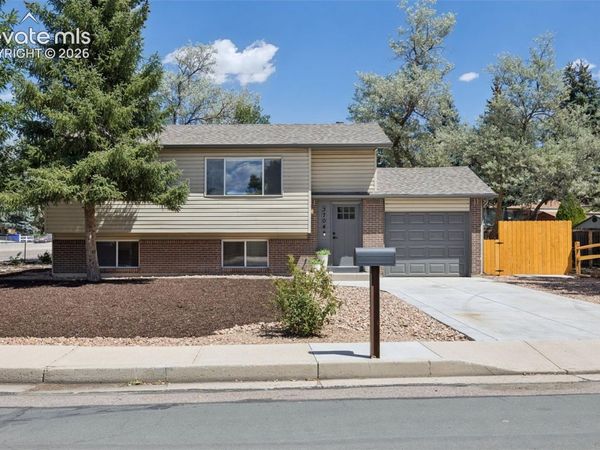 3704 Surrey Lane, Colorado Springs, CO 80918