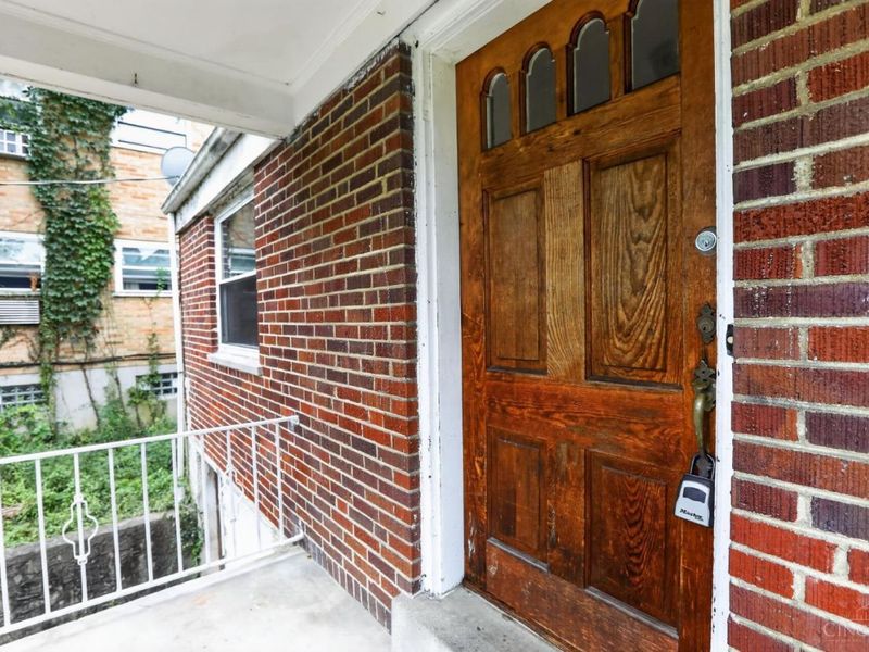8243 Daly Road, Cincinnati, OH 45231 Photo 3