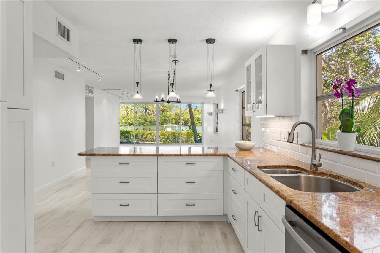 6700 Gulf Of Mexico Drive , Unit 117, Longboat Key, FL 34228 Photo