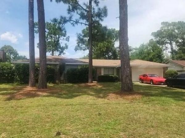 4240 Cherry Laurel Drive , Other Florida, FL 32504