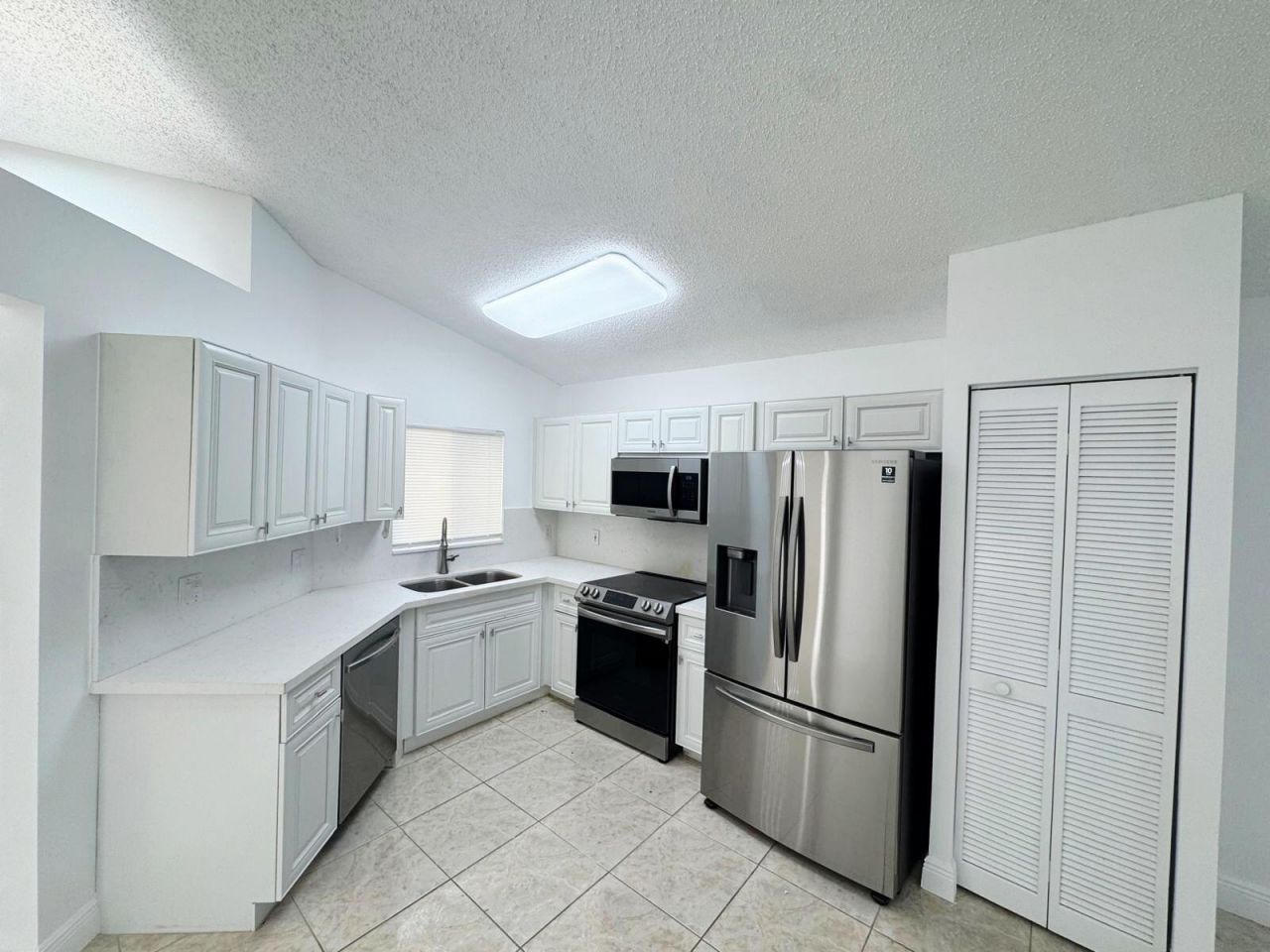 17904 SW 1st Street, Pembroke Pines, FL 33029 Photo