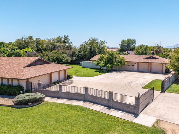 9239 W MARSHALL Avenue, Glendale, AZ 85305