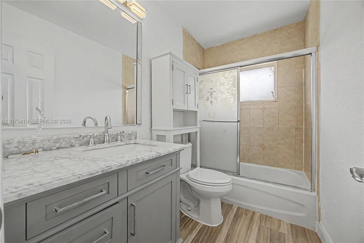 8475 SW 94th St , Unit 224E, Miami, FL 33156 Photo
