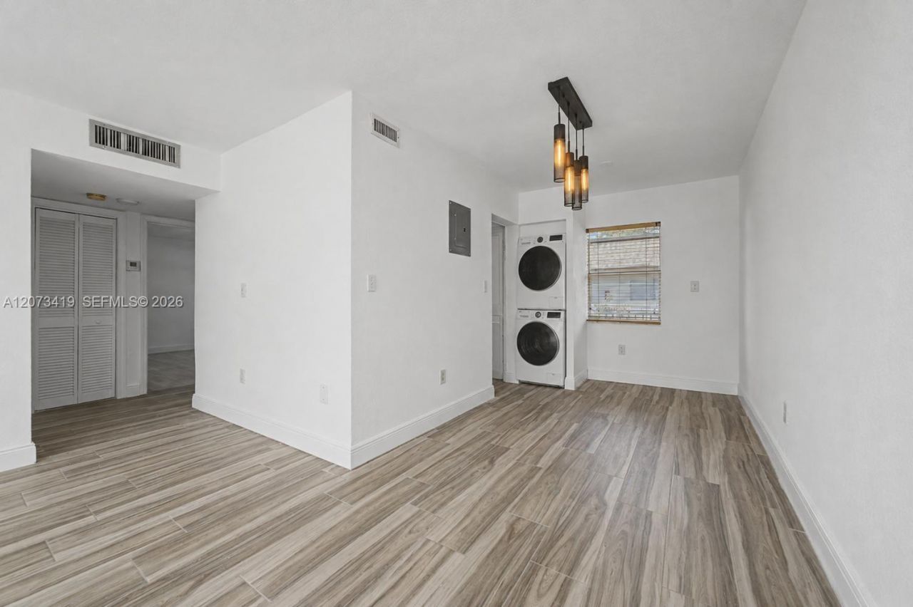 8475 SW 94th St , Unit 224E, Miami, FL 33156 Photo
