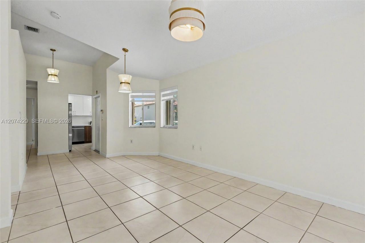 5118 NW 115th Ct , Doral, FL 33178 Photo