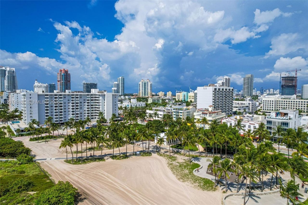 465 Ocean Dr , Unit 512, Miami Beach, FL 33139 Photo