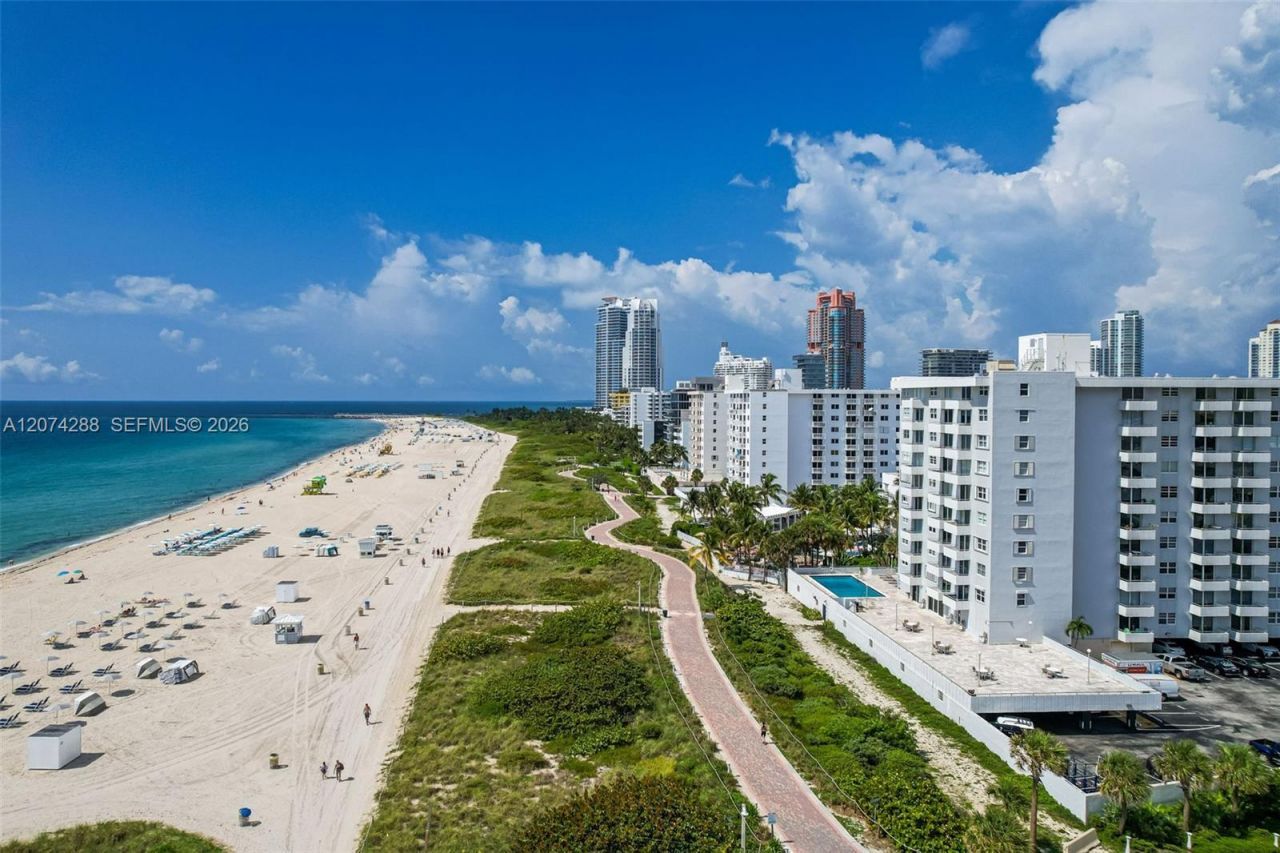 465 Ocean Dr , Unit 512, Miami Beach, FL 33139 Photo