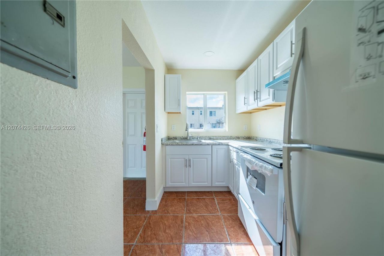 414 NW 84th Ter , Unit 414, Miami, FL 33150 Photo