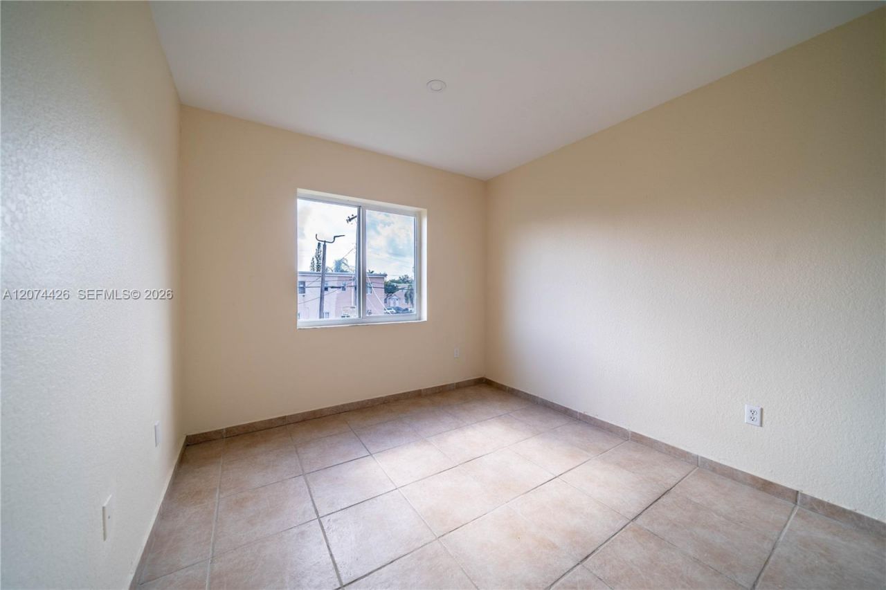 414 NW 84th Ter , Unit 414, Miami, FL 33150 Photo