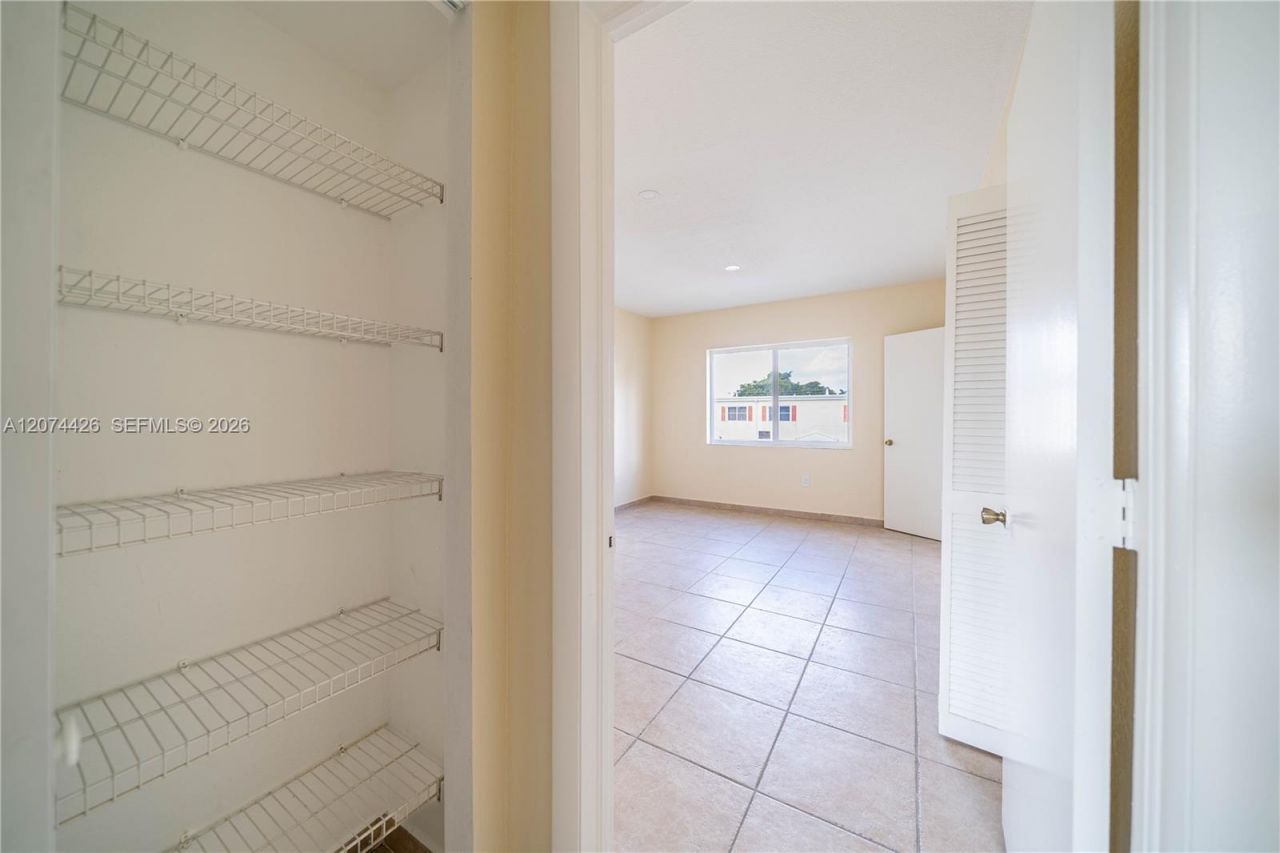 414 NW 84th Ter , Unit 414, Miami, FL 33150 Photo