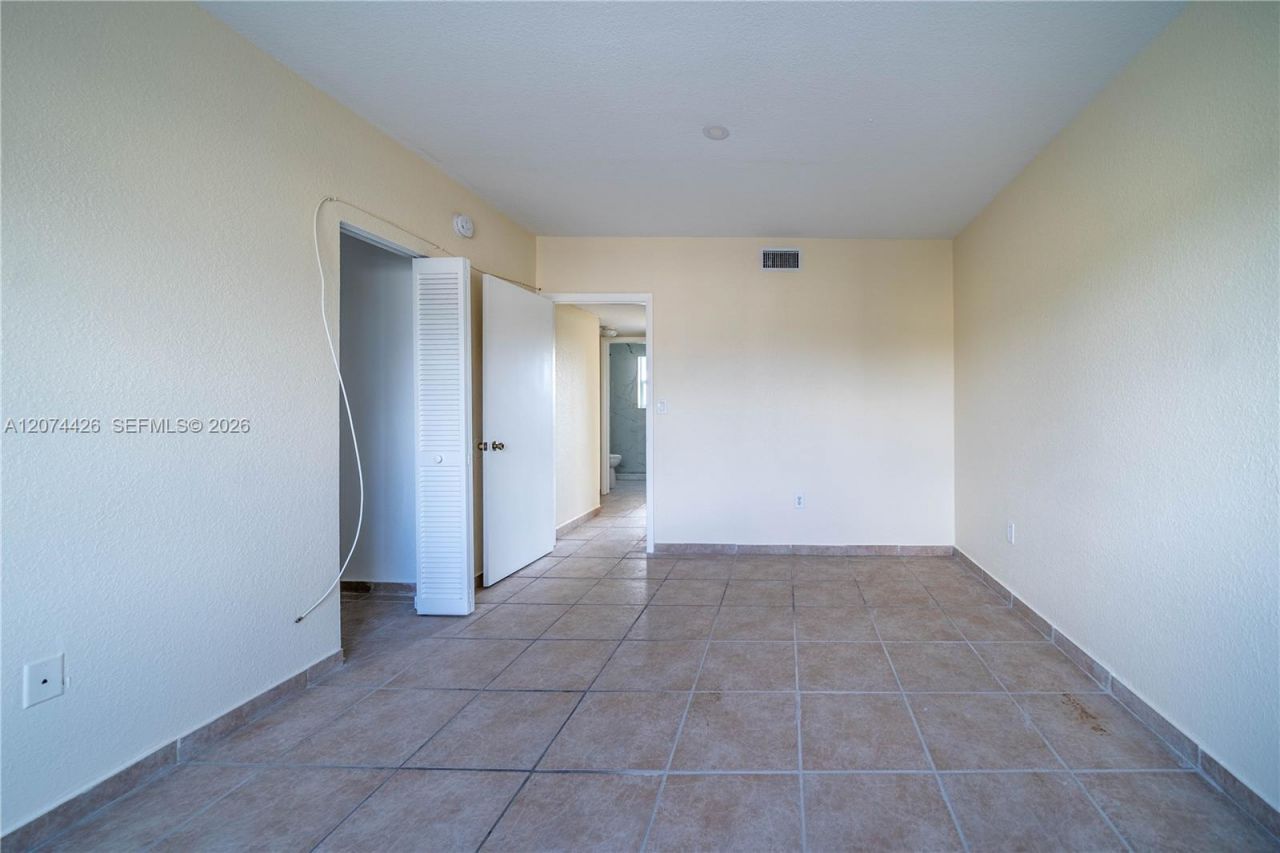 414 NW 84th Ter , Unit 414, Miami, FL 33150 Photo