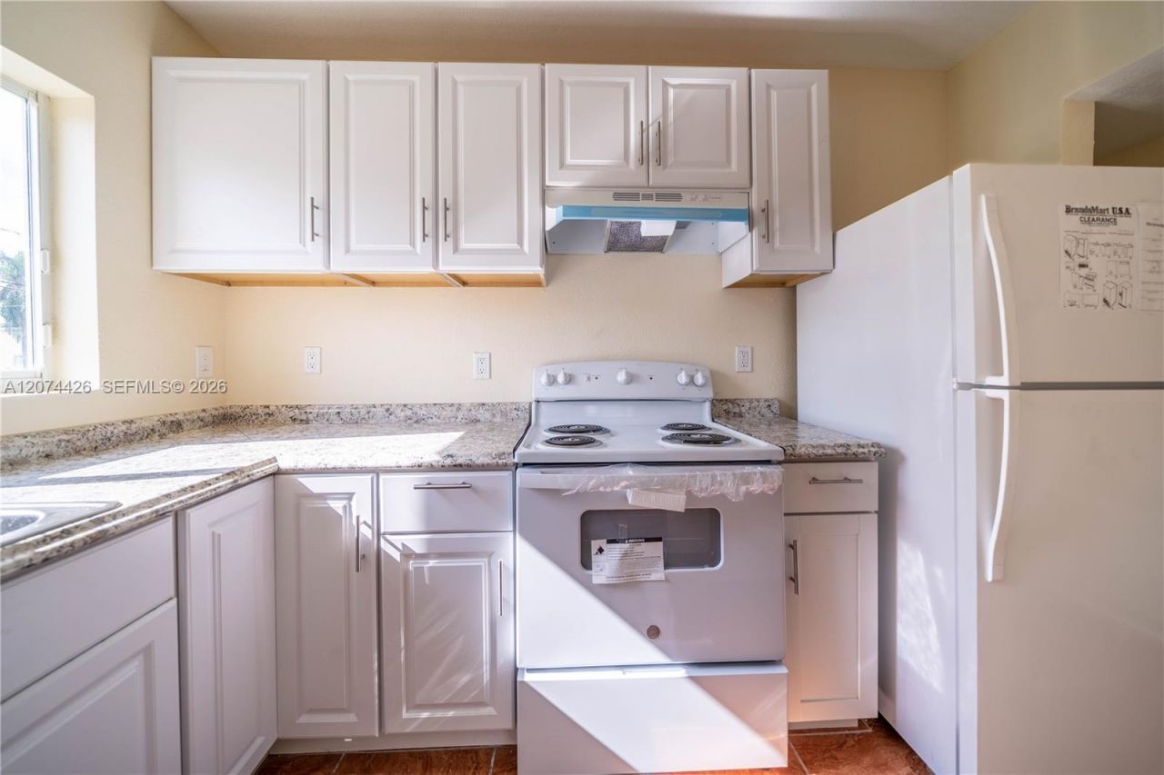 414 NW 84th Ter , Unit 414, Miami, FL 33150 Photo