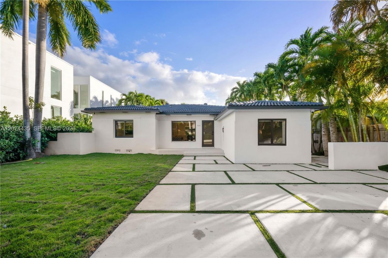 900 W 47th Ct , Miami Beach, FL 33140 Photo