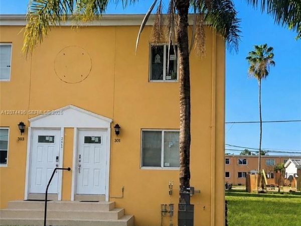 301 NW 84th St , Unit 301, Miami, FL 33150
