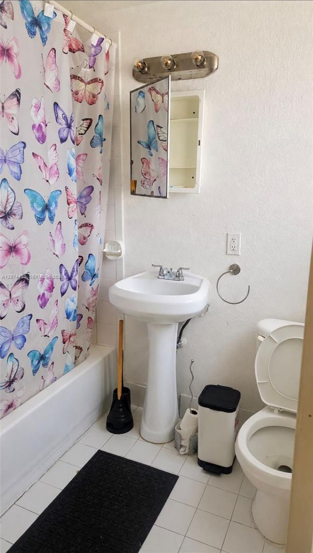301 NW 84th St , Unit 301, Miami, FL 33150 Photo