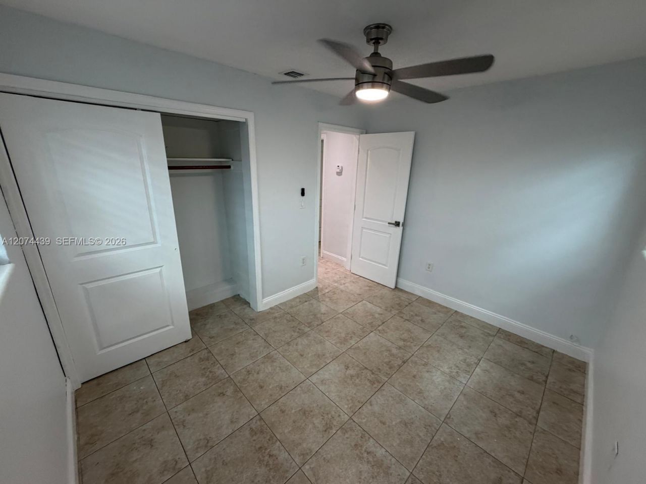 1000 NW 76th Ter, Pembroke Pines, FL 33024 Photo