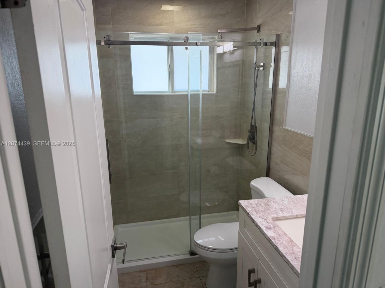 1000 NW 76th Ter, Pembroke Pines, FL 33024 Photo