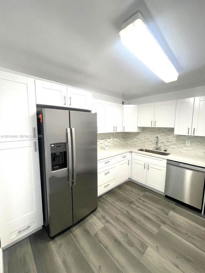 2450 NE 135th St, Unit 209, North Miami, FL 33181 Photo