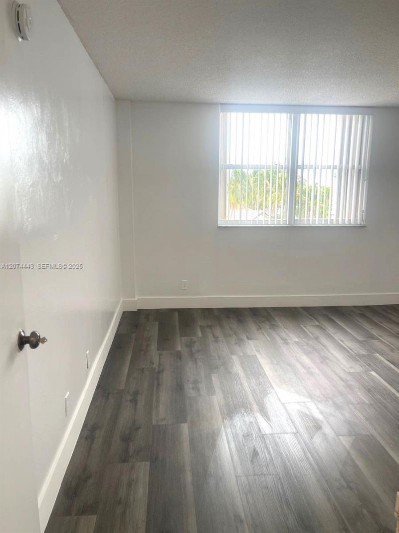 2450 NE 135th St, Unit 209, North Miami, FL 33181 Photo
